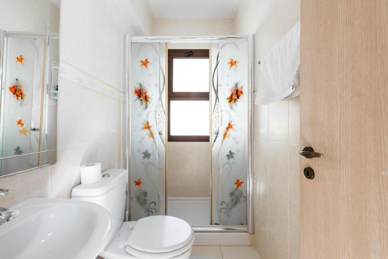 Villa Iris By Ezoria Villas Aya Napa Dış mekan fotoğraf