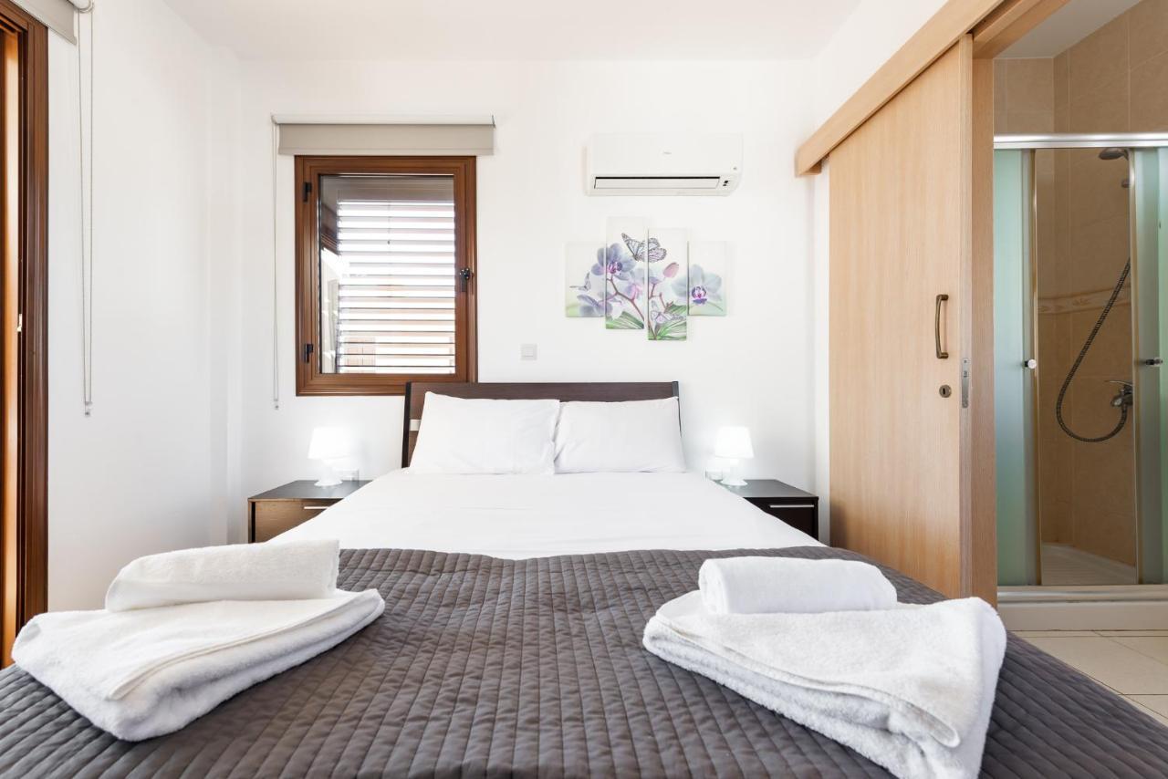 Villa Iris By Ezoria Villas Aya Napa Dış mekan fotoğraf